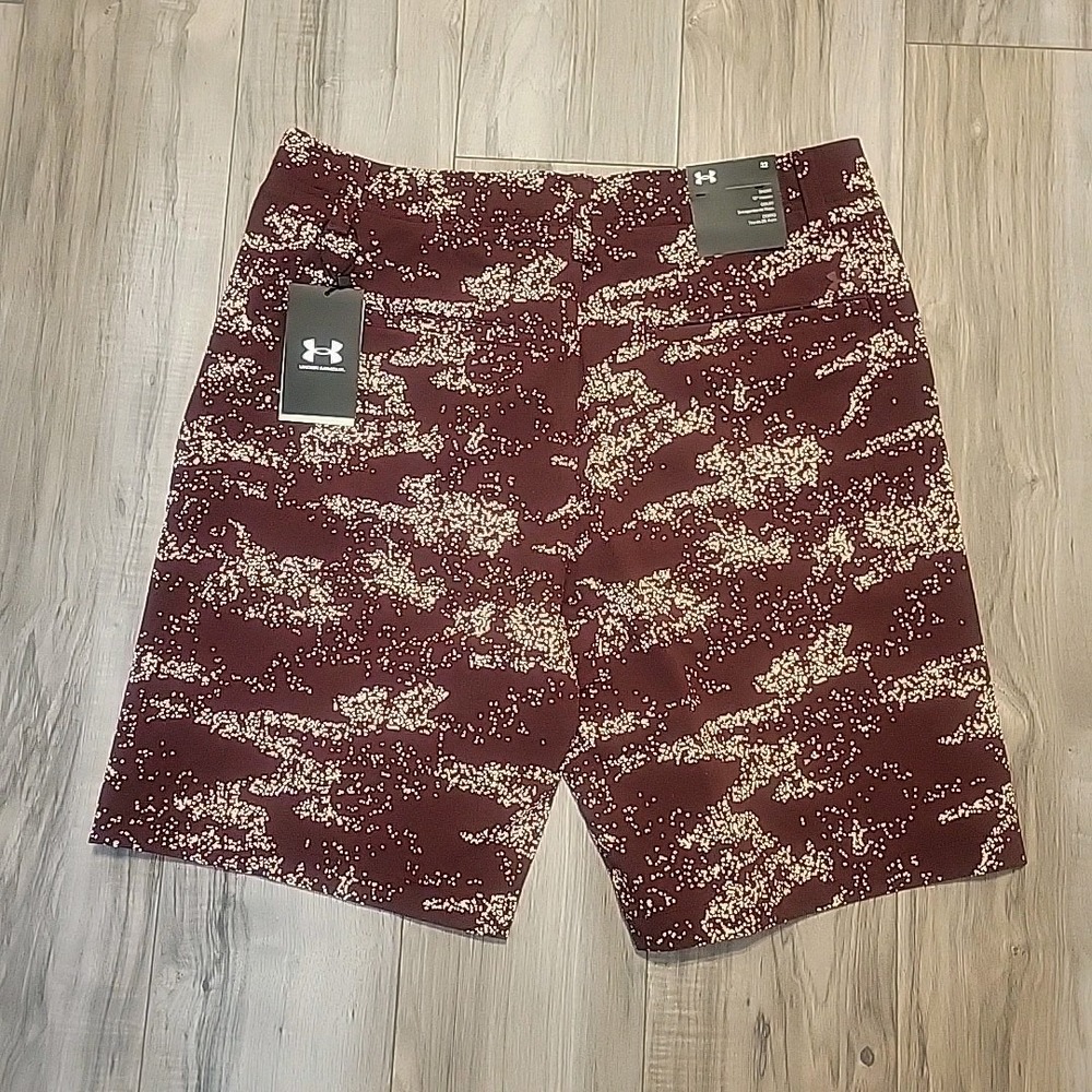 Under Armour UA Match Play Shorts Mens‎ 32 Maroon Golf Printed Shorts NEW $70
